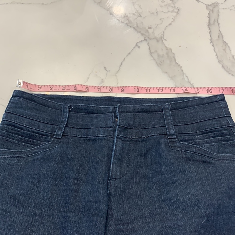 W62 Signature Fit Dark Denim Trouser Jeans. Size 10 (610) - Picture 6 of 11